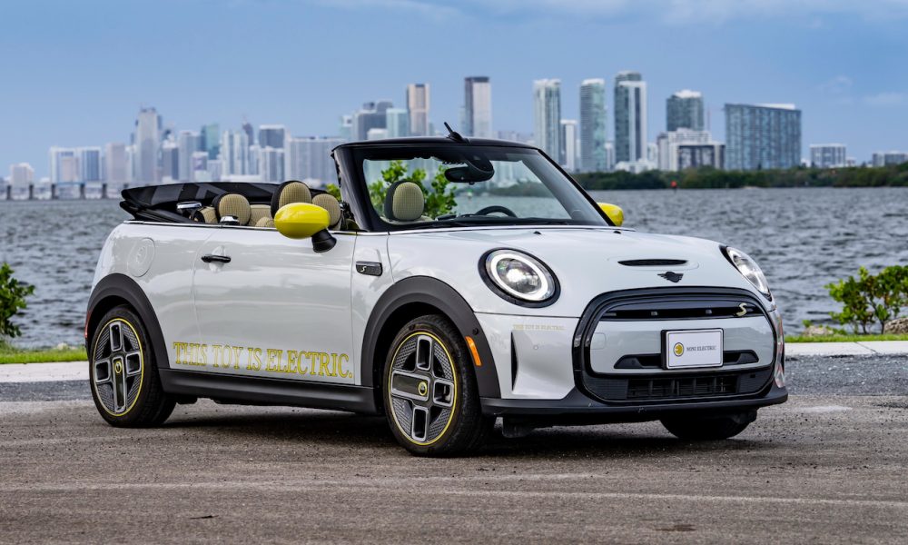 Mini Cooper Se Cabrio En Tourn E Am Ricaine Pour Sa Premi Re Mondiale Auto Mag