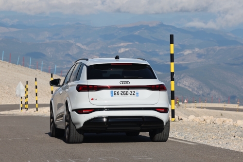 audi-q6-e-tron-quattro-s-line-2025-photo-laurent-sanson-04