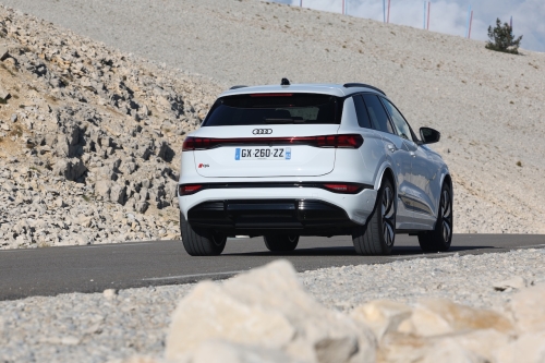 audi-q6-e-tron-quattro-s-line-2025-photo-laurent-sanson-06