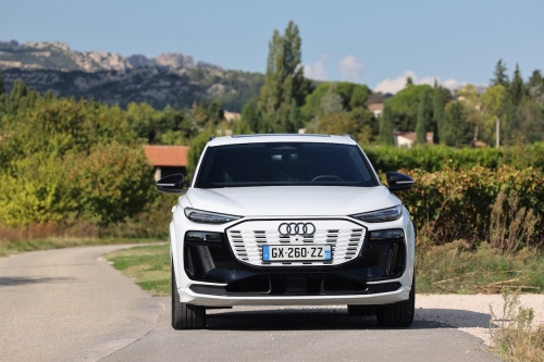 audi-q6-e-tron-quattro-s-line-2025-photo-laurent-sanson-07