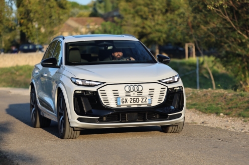 audi-q6-e-tron-quattro-s-line-2025-photo-laurent-sanson-27