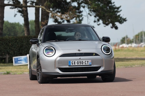 mini-cooper-se-electric-2024-photo-laurent-sanson-25