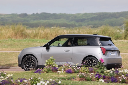 mini-cooper-se-electric-2024-photo-laurent-sanson-26