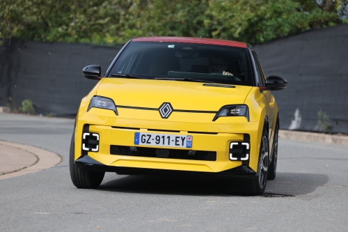 renault-5-e-tech-electric-iconic-cinq-2025-photo-laurent-sanson-35