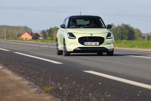 suzuki-swift-4-hybrid-2024-photo-laurent-sanson-23