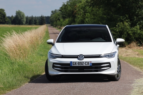 volkswagen-golf-8-mk2-etsi-hybrid-150-edition-50-2024-photo-laurent-sanson-04