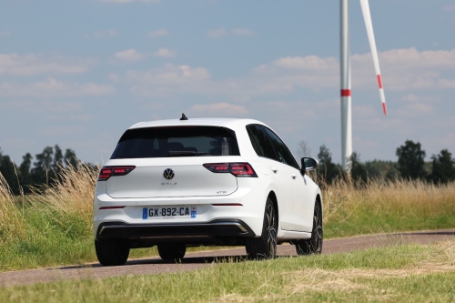 volkswagen-golf-8-mk2-etsi-hybrid-150-edition-50-2024-photo-laurent-sanson-06