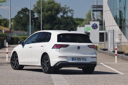 volkswagen-golf-8-mk2-etsi-hybrid-150-edition-50-2024-photo-laurent-sanson-10