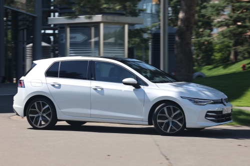 volkswagen-golf-8-mk2-etsi-hybrid-150-edition-50-2024-photo-laurent-sanson-28